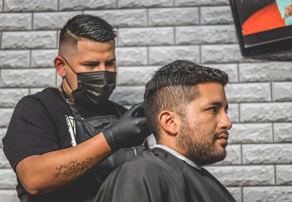 Quels accessoires ajoutent une touche de sophistication?